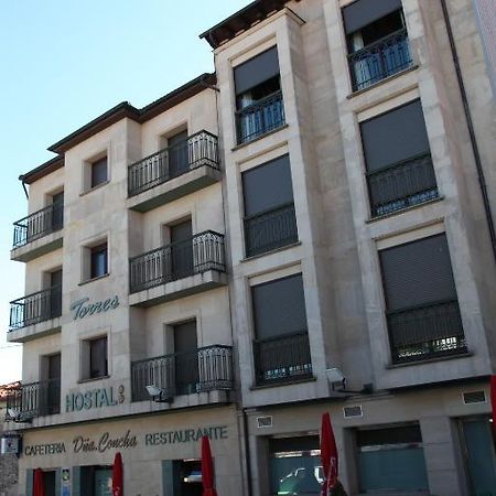 Hostal Torres San Leonardo de Yagüe Exterior foto